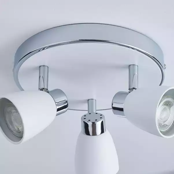 Masterlite Alto 3 Light Matt White Spotlight 6 Masterlite Alto 3 Light Matt White Spotlight - Image 4