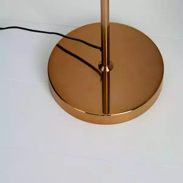 Dunelm Kurtis Gold Floor Lamp 5 Dunelm Kurtis Gold Floor Lamp - Image 3