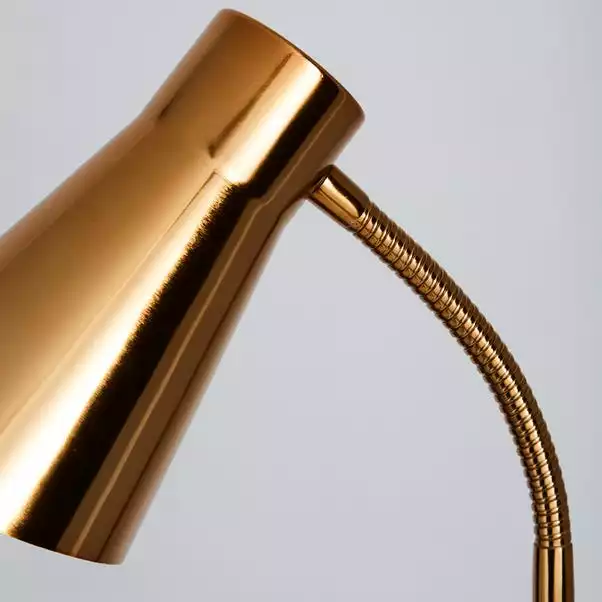 Dunelm Kurtis Gold Floor Lamp 6 Dunelm Kurtis Gold Floor Lamp - Image 4