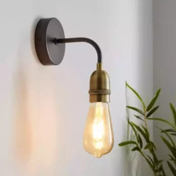 Dunelm Marsden Antique Brass Industrial Wall Light