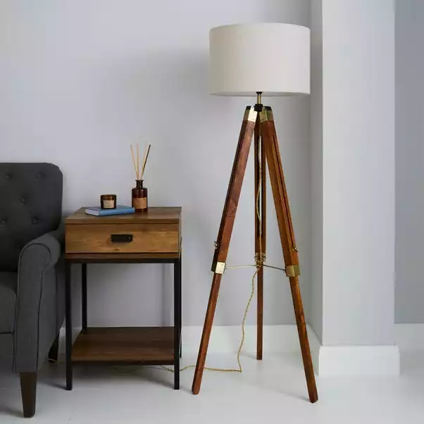Dunelm Trio Tripod Natural Floor Lamp 4 Dunelm Trio Tripod Natural Floor Lamp - Image 2